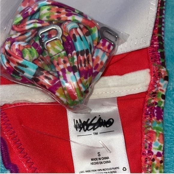NWOT Mossimo Multi- Print Bikini top only w/ removable straps - Picture 7 of 11